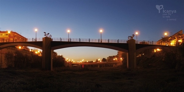 Pont per a vianants sobre el barranc - Color - 16.9 - 1920x1080