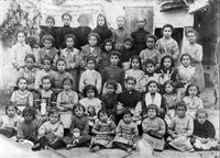 Escola de xiquetes, situada al carrer Bonavista, en 1915