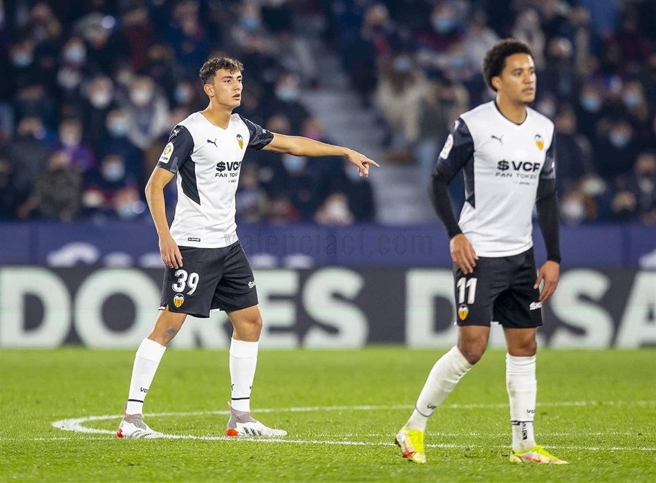 Rubo-Iranzo-debut_valencia_CF_4